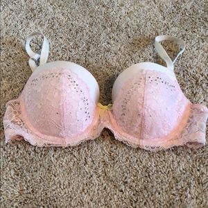 Victoria’s Secret Bra, size 36C